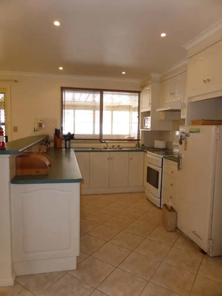 Fifth view of Homely house listing, 10 Perry Street, Edithburgh SA 5583