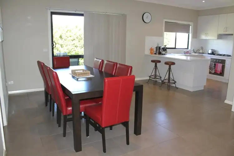 Sixth view of Homely villa listing, 2/335 Eighth Street, Mildura VIC 3500