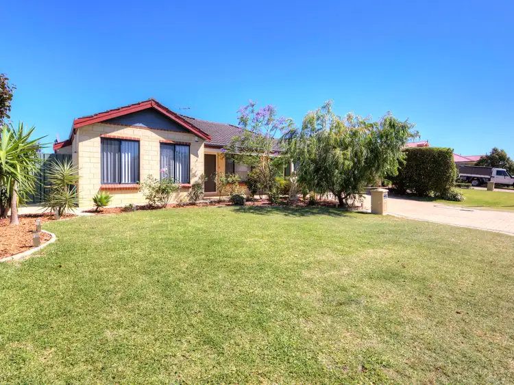 37 Excalibur Chase, Wattle Grove WA 6107