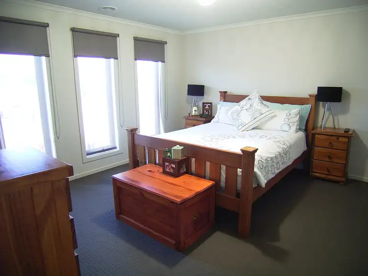 Second view of Homely house listing, 20 Coorong Court, Kialla VIC 3631
