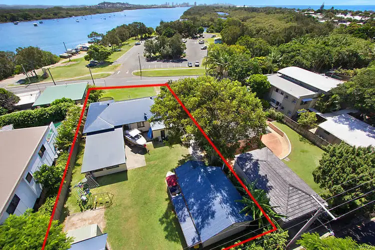 8 Chitticks Lane, Fingal Head NSW 2487