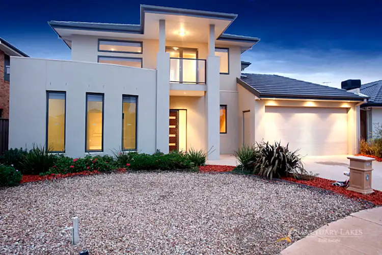 4 Mandalay Court, Sanctuary Lakes VIC 3030
