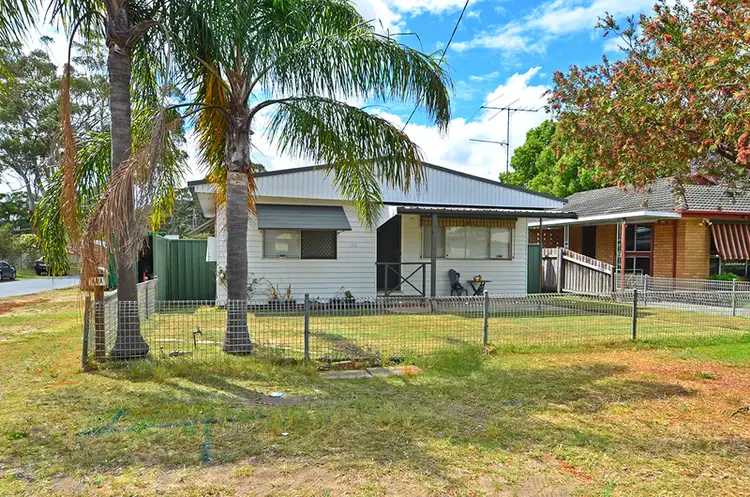 42 Trafalgar Avenue, Woy Woy NSW 2256