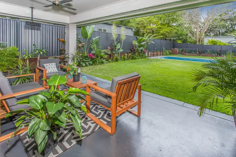 90 Nash Street, Sandgate QLD 4017