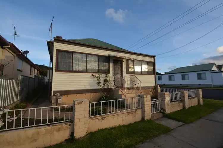 33 Chifley Road, Lithgow NSW 2790