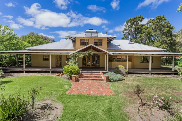 200 Lacey Street, Sawyers Valley WA 6074