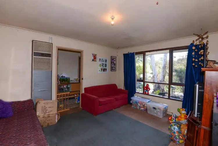 Second view of Homely house listing, 10 Shirley Crescent, Woori Yallock VIC 3139