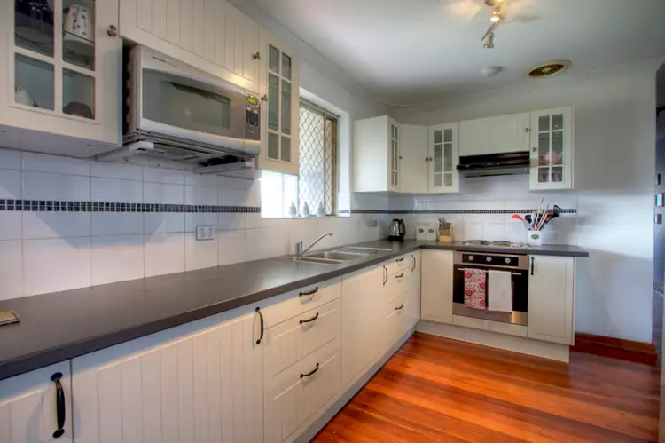 3 Lincoln Road, Forrestfield WA 6058
