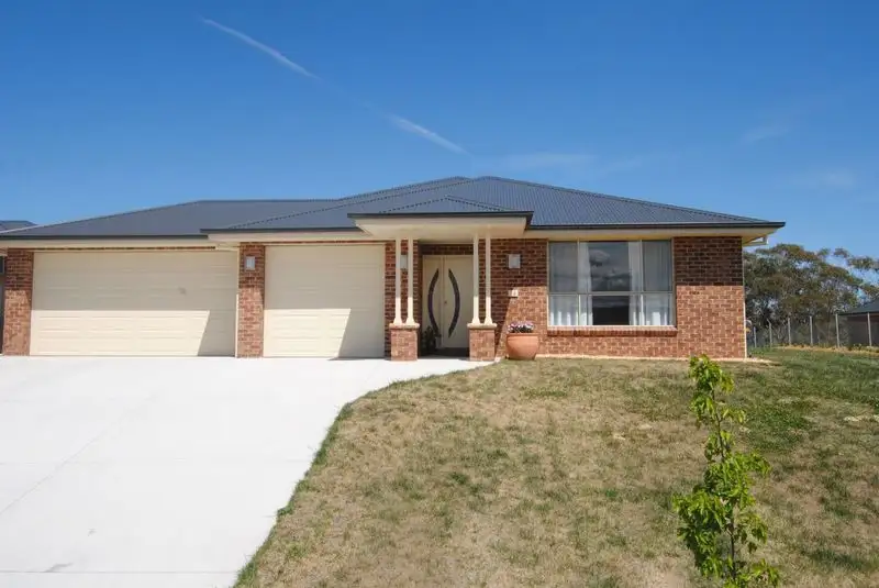 Main view of Homely house listing, 28 Hillcrest Avenue, Lithgow NSW 2790