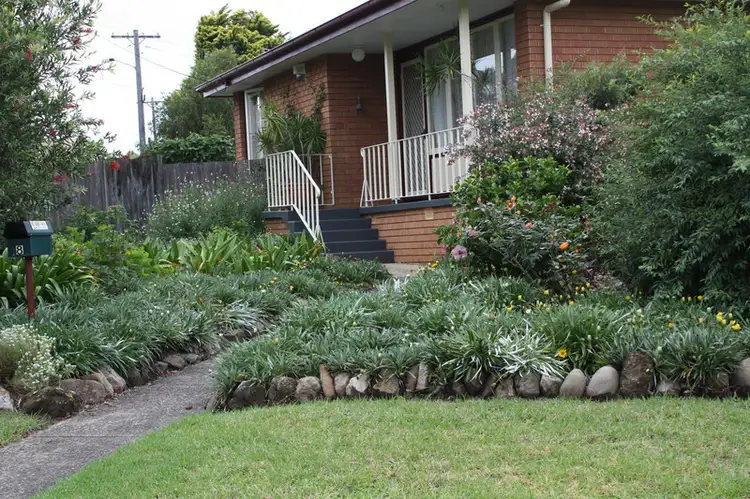 8 samuel Street, Bomaderry NSW 2541