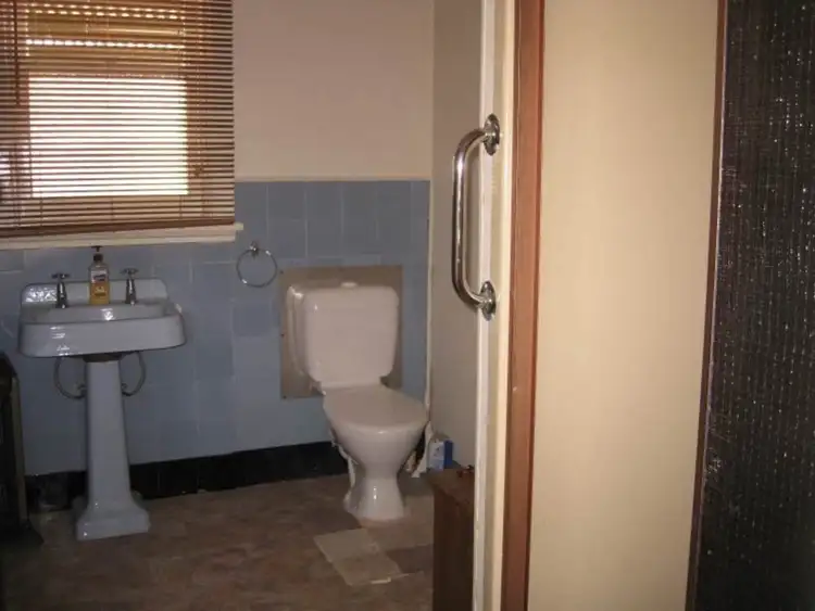 Third view of Homely house listing, 5 Hamilton Street, Shepparton VIC 3630