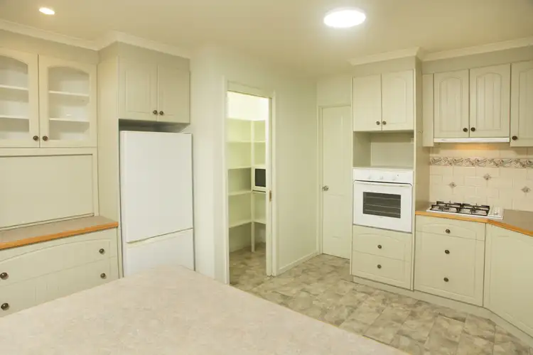 Sixth view of Homely house listing, 1 Shropshire Place, Shepparton VIC 3630