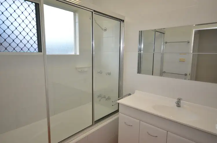 Seventh view of Homely house listing, 2 Carpenter Close, Edmonton QLD 4869