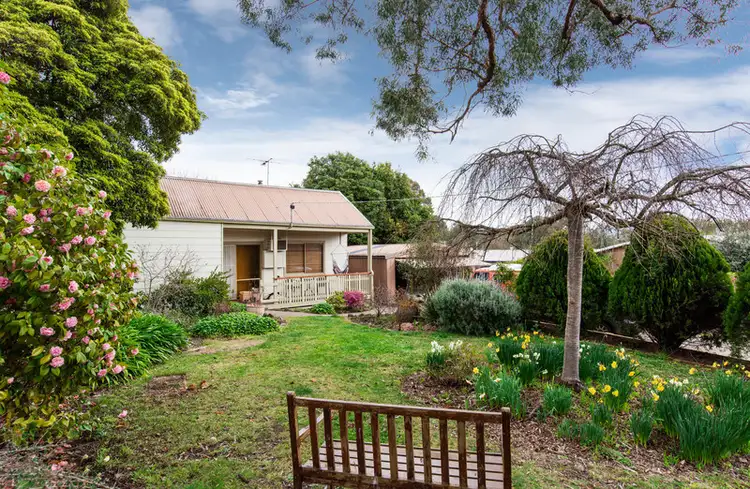 336 Warburton Highway, Wandin North VIC 3139