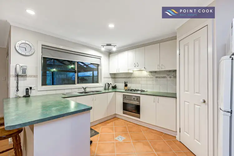 Fifth view of Homely house listing, 17 Samuel Evans Court, Seabrook VIC 3028