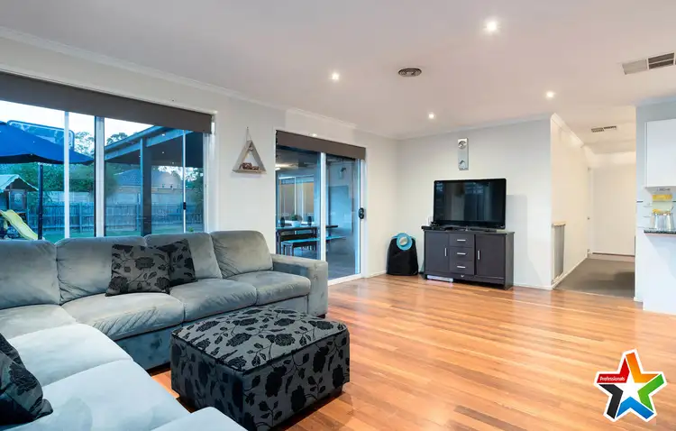 Sixth view of Homely house listing, 8 Nimblefoot Way, Lilydale VIC 3140