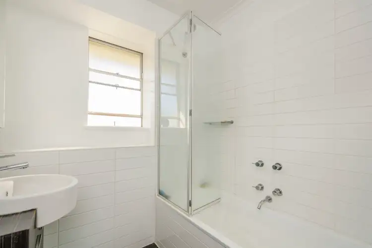 Second view of Homely apartment listing, 6/16 Lawn Crescent, Braybrook VIC 3019