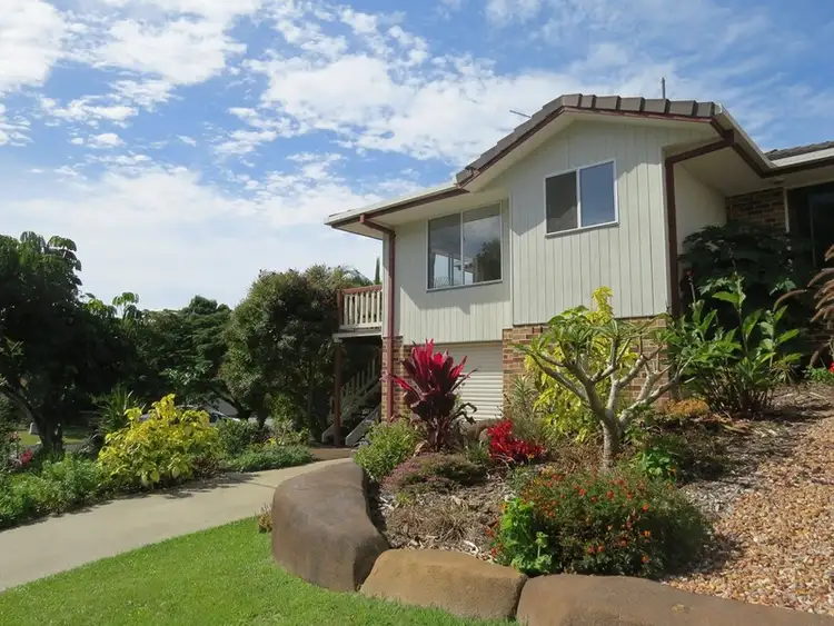 1/1 Nandroya Avenue, Ocean Shores NSW 2483