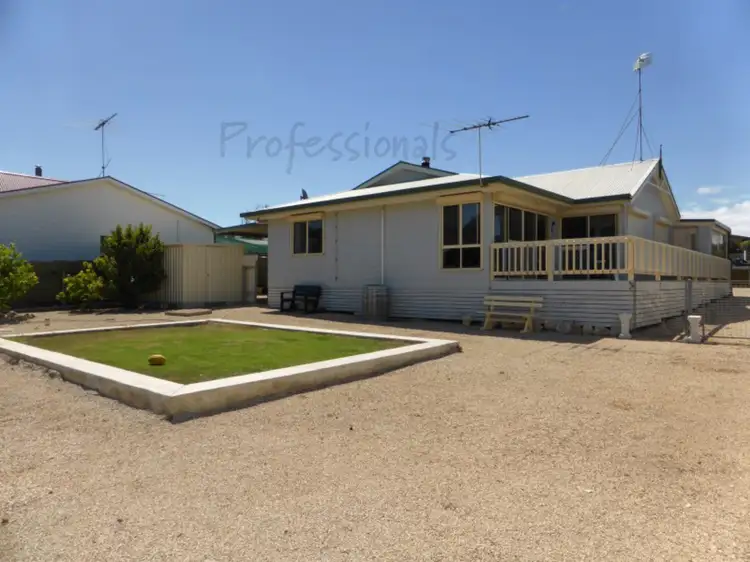 1 McEacherns Beach Road, Port Moorowie SA 5576
