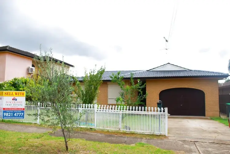 12 Shortland Avenue, Lurnea NSW 2170