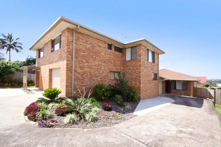 2/18 Oyster Point Road, Banora Point NSW 2486