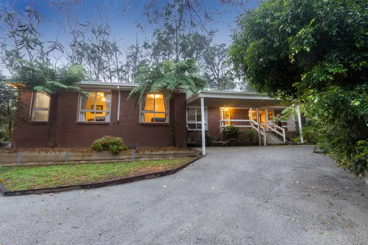 19 Priestley Crescent, Mount Evelyn VIC 3796