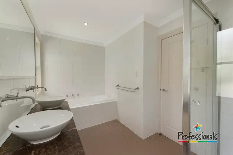 Sixth view of Homely house listing, 10 Jane Jarvis Way, Macquarie Links NSW 2565