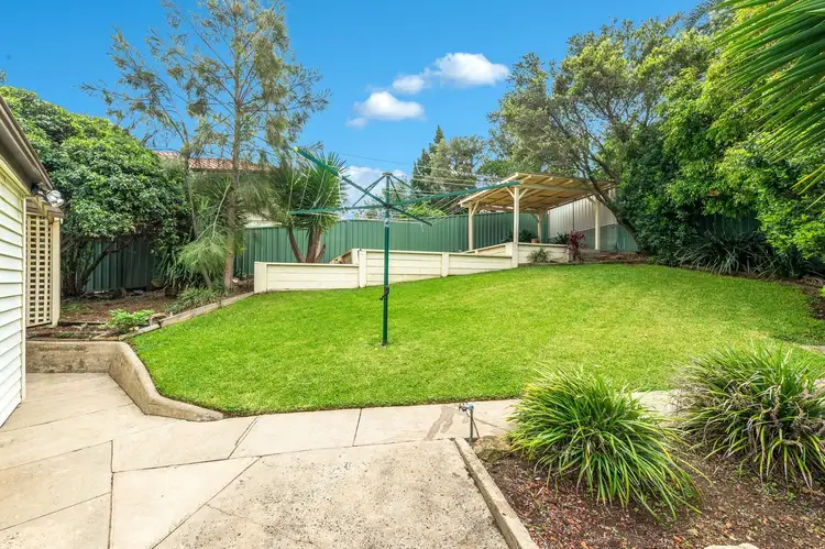 Third view of Homely house listing, 386 Northcliffe Drive, Lake Heights NSW 2502