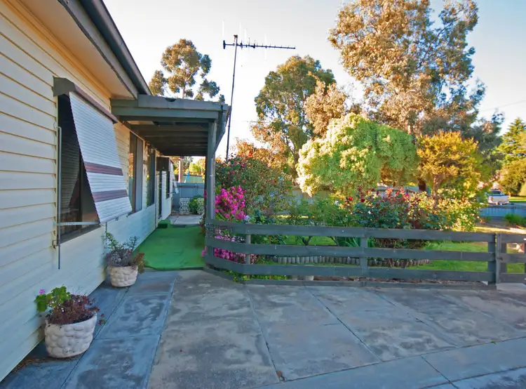 Third view of Homely house listing, 4 Jafer Court, Shepparton East VIC 3631