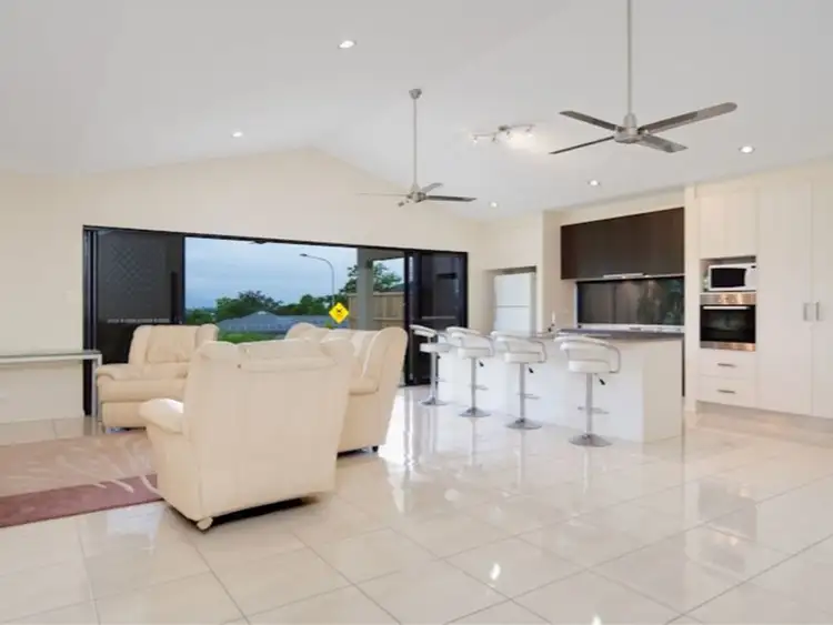 Fifth view of Homely house listing, 2 Parrot Close, Kanimbla QLD 4870