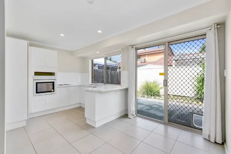 Fifth view of Homely villa listing, 5/2 Golden Palms Court, Ashmore QLD 4214