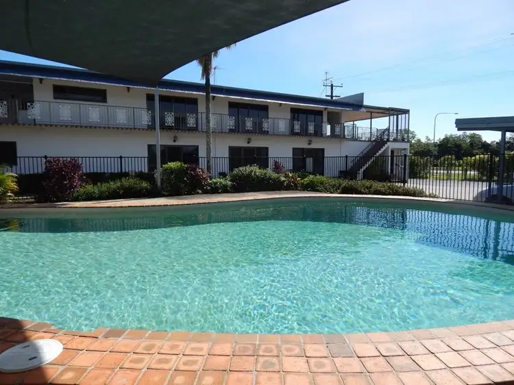 31/35-37 BRUCE  Highway, Edmonton QLD 4869