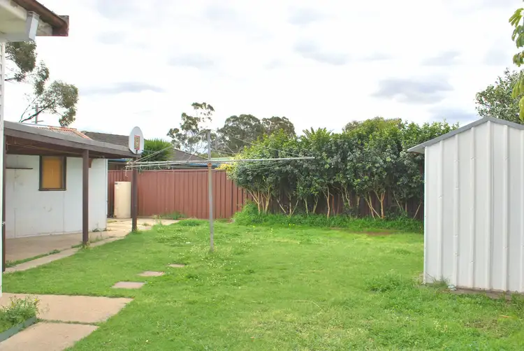 Seventh view of Homely house listing, 51 Hillview Parade, Lurnea NSW 2170