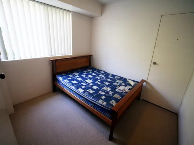 Sixth view of Homely apartment listing, 2/21 Heath St, Southport QLD 4215
