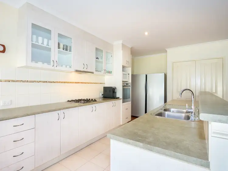 Sixth view of Homely house listing, 4 Falcon Court, Shepparton VIC 3630