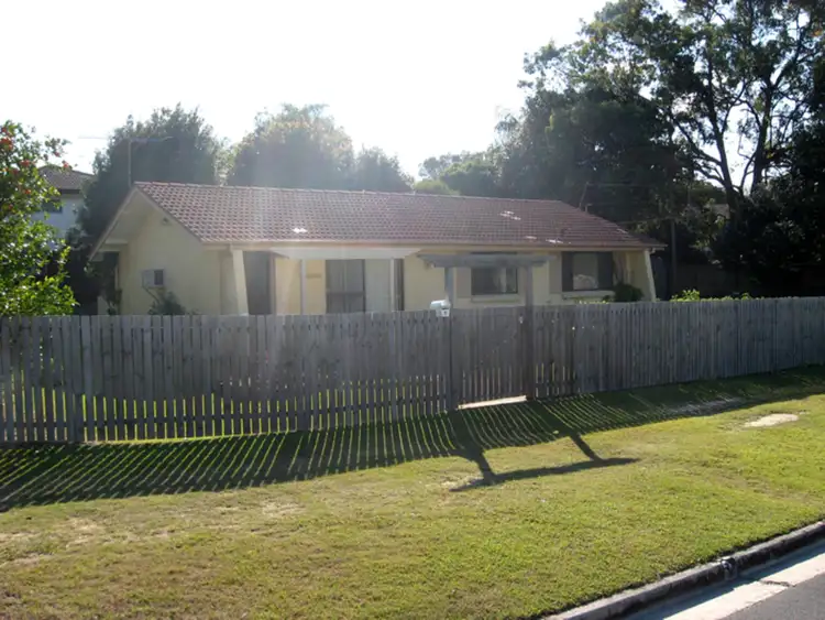 Second view of Homely house listing, 8 Saratoga Street, Browns Plains QLD 4118