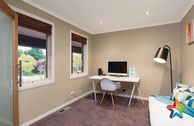 Fifth view of Homely house listing, 2 Blue Ridge Drive, Mooroolbark VIC 3138
