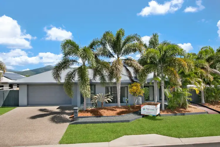 11 Moojeeba Way, Trinity Park QLD 4879