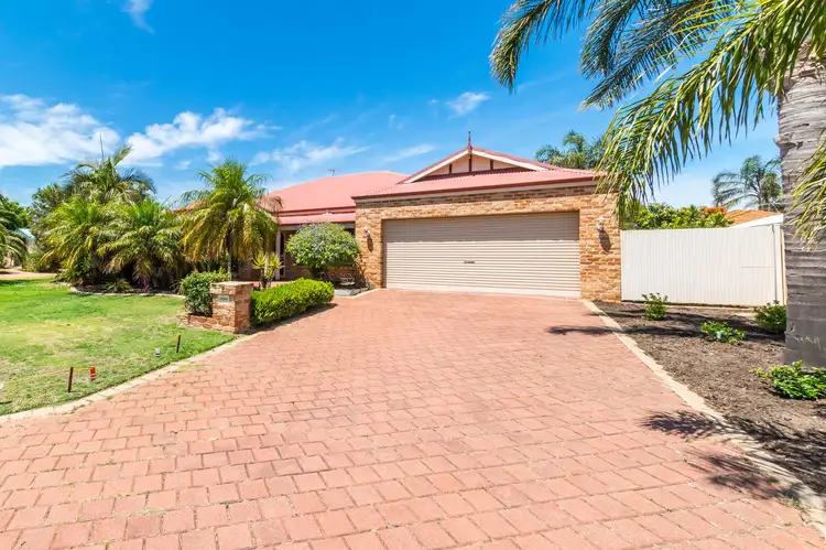 7 Pyrite Court, Forrestfield WA 6058