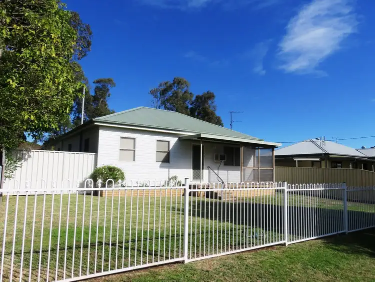 11 Forbes Street, Muswellbrook NSW 2333