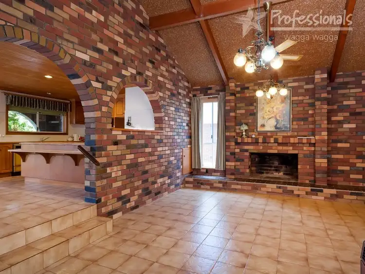 Second view of Homely house listing, 110 The Esplanade, Wagga Wagga NSW 2650