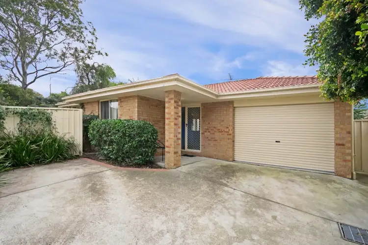 2/89 Clayton Crescent, Rutherford NSW 2320