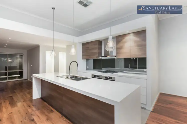 Fourth view of Homely house listing, 5 Rockefeller Way, Sanctuary Lakes VIC 3030