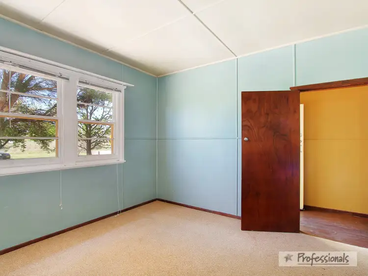 Third view of Homely house listing, 10 Shambrook Avenue, Armidale NSW 2350