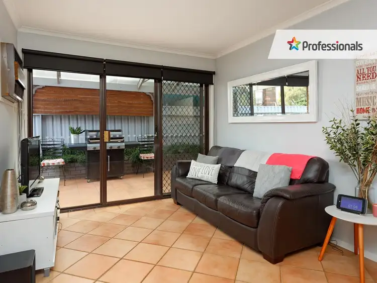 Sixth view of Homely house listing, 24 Merinda Crescent, Kooringal NSW 2650