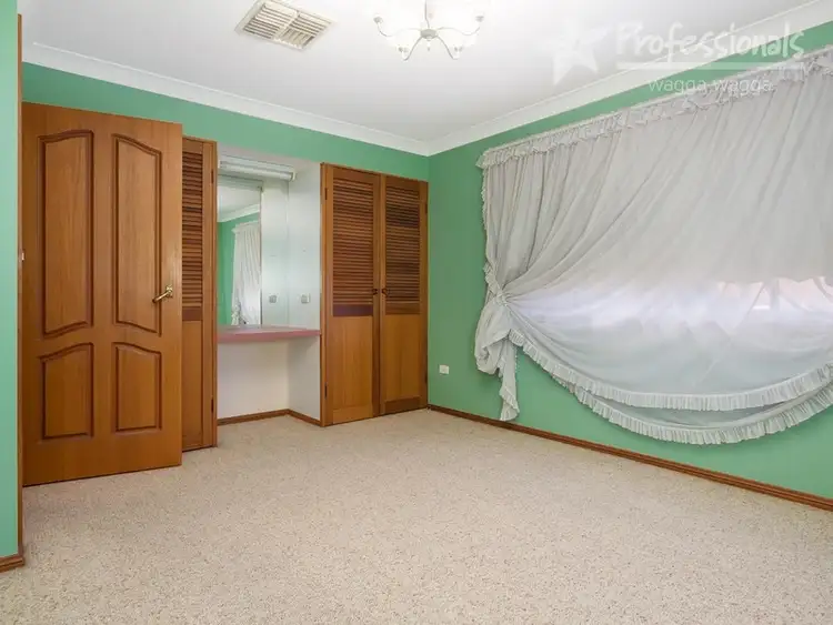 Sixth view of Homely house listing, 110 The Esplanade, Wagga Wagga NSW 2650