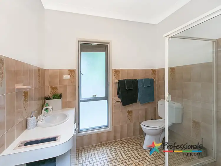 Fifth view of Homely house listing, 70 Oakleaf Street, Eight Mile Plains QLD 4113