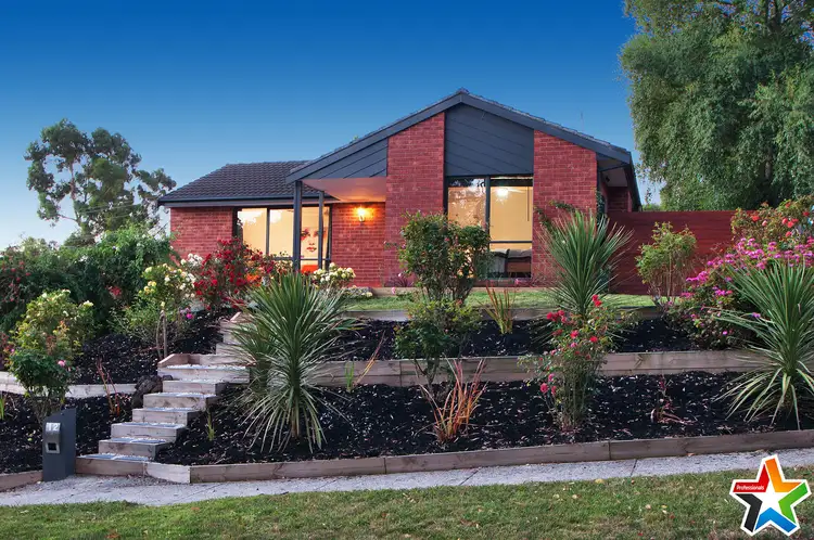 12 Kirkford Drive, Mooroolbark VIC 3138