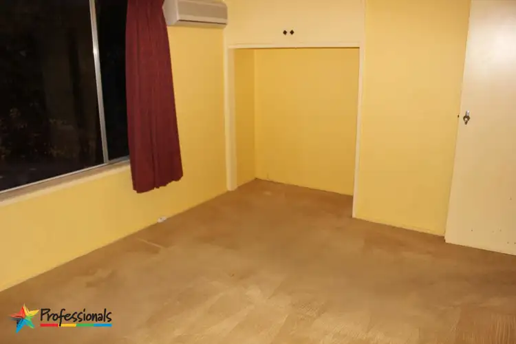 Sixth view of Homely house listing, 3 De Lisle Place, Bathurst NSW 2795