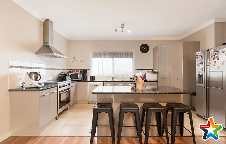Fifth view of Homely house listing, 3 Wedgewood Court, Yarra Glen VIC 3775